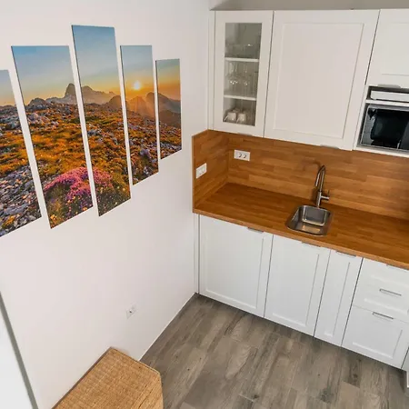 Maria With Free Parking