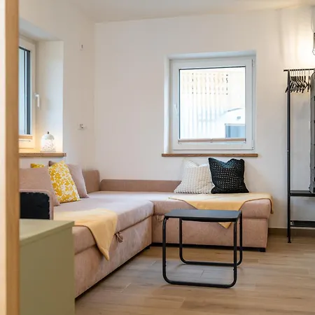 Apartment & Maria With Free Parking *