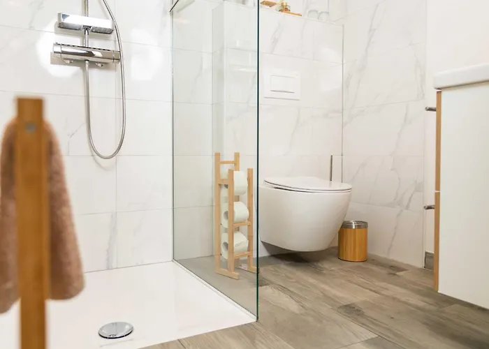 アパート Maria With Free Parking ボーヒニ